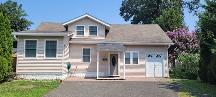 Building Photo - 27-29-29 Highland Ave
