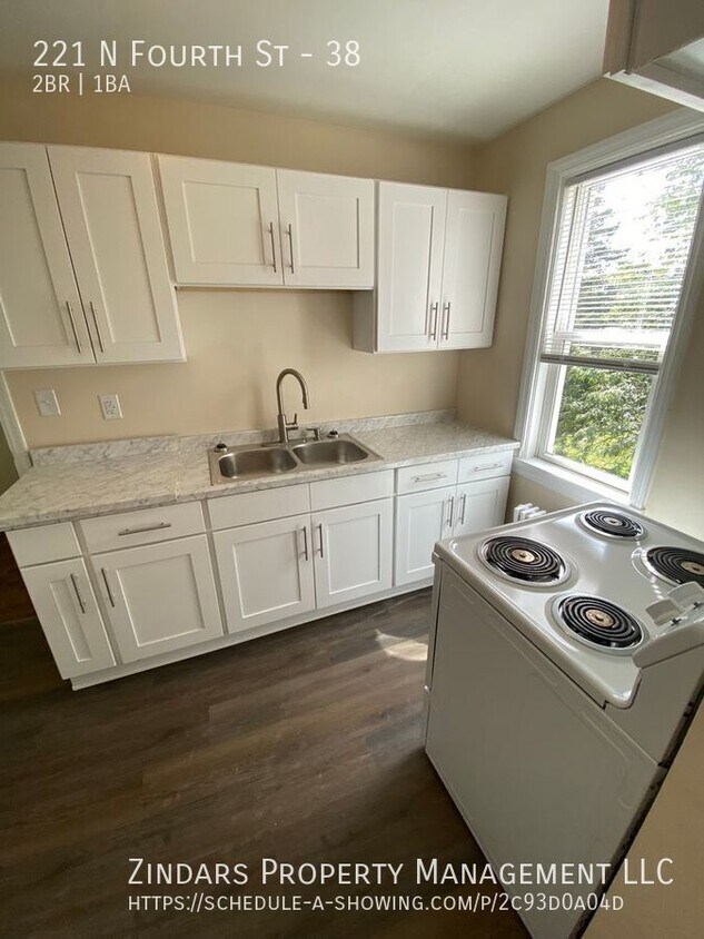 Primary Photo - Newly Renovated 2 Bedroom 1 Bathroom Apart...
