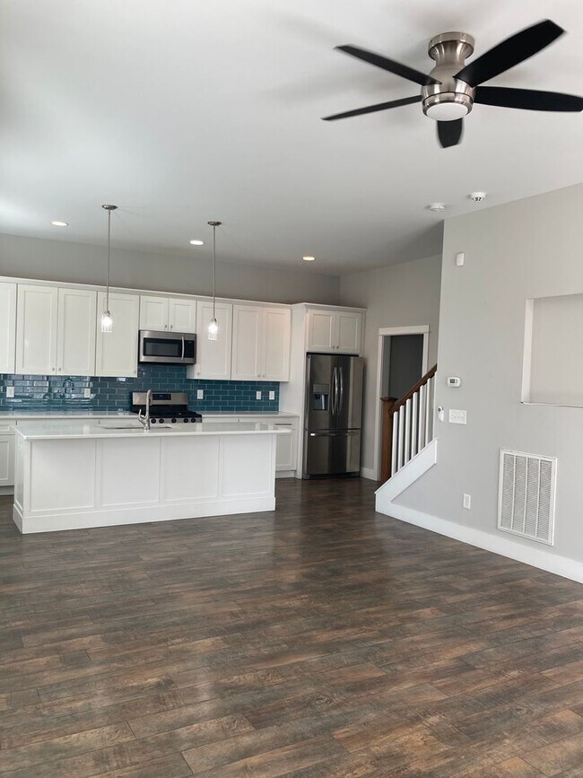 Building Photo - North Nashville Home
