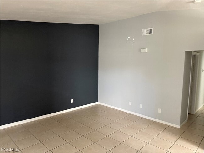 Building Photo - 4928 Leonard Blvd S