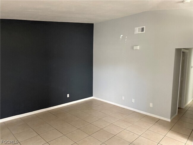 Foto del edificio - 4928 Leonard Blvd S