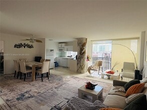 Building Photo - 17021 N Bay Rd