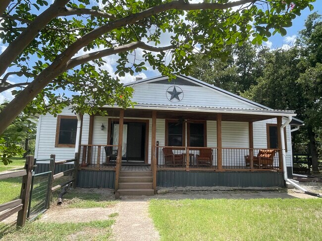 Building Photo - 6951 Co Rd 276