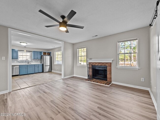 Foto del edificio - 436 Wolf Run Ln
