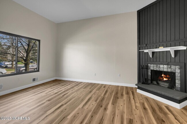 Foto del edificio - 173 Clubhouse Dr