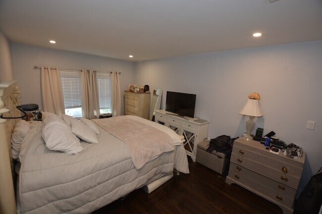 Foto del edificio - 125 Pleasant St