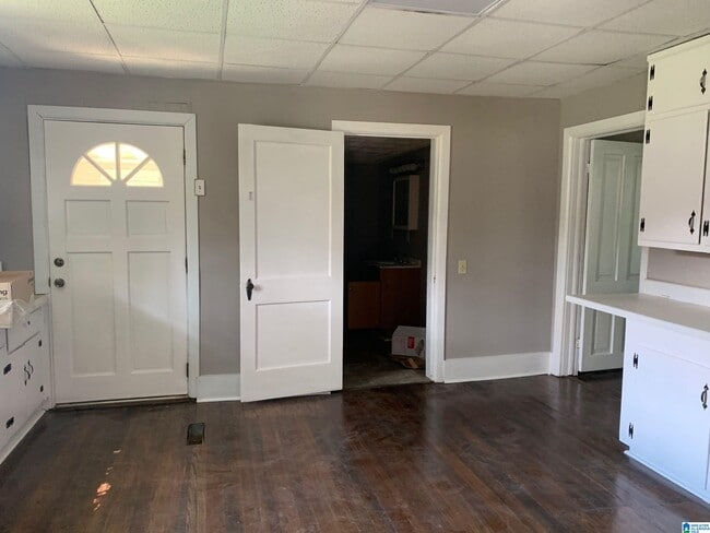 Building Photo - 805 3rd Ave
