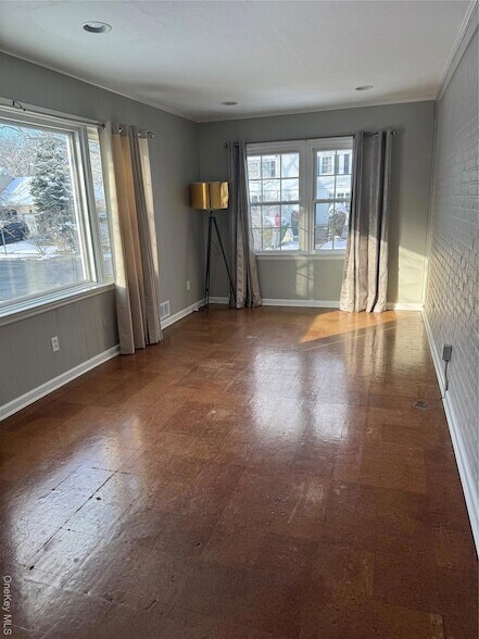 Foto del edificio - 31 Flower Rd