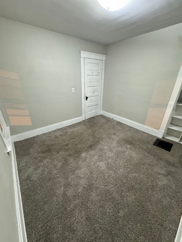 Foto del edificio - 5485 Ridge Rd