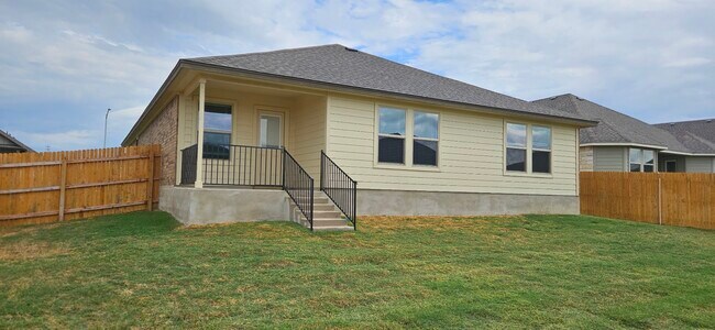 Building Photo - 243 Water Well Rd