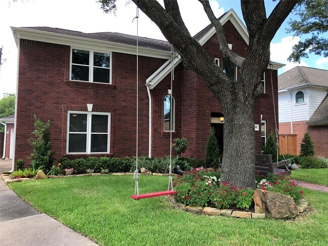 Foto del edificio - 1205 Comanche St