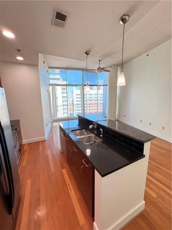 Foto del edificio - 44 Peachtree Pl NE