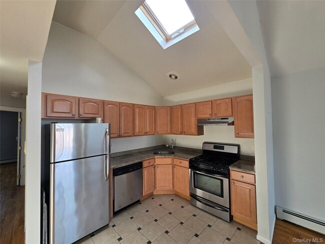 Building Photo - 65-91 Terrace Ct