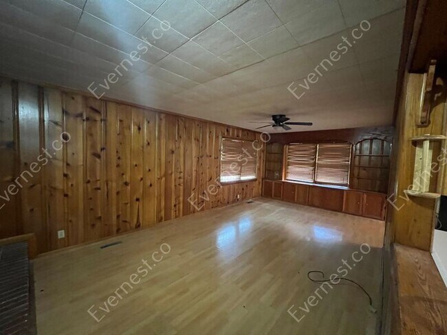 Building Photo - 9801 Greenlee Rd
