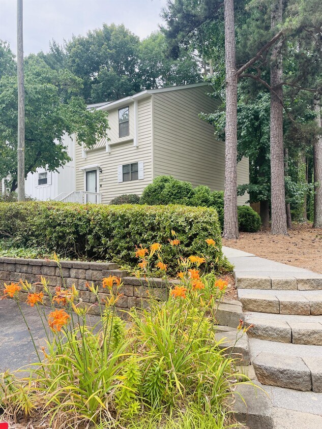 Primary Photo - 5757-5753 3 Oaks Dr