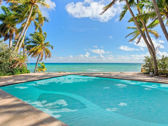 Foto del edificio - 555 Ocean Blvd