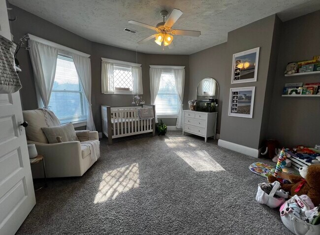 Dormitorio #2 - 1445 C St