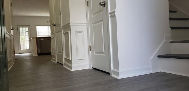 Foto del edificio - 5348 Langston Rd