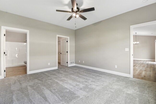 Building Photo - 1608 Delane Dr