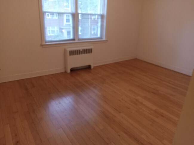 Building Photo - 510 Bonnie Brae Pl