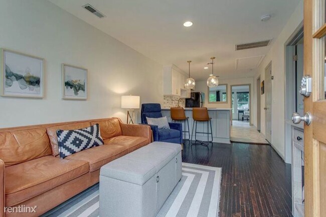 Foto del edificio - 1208 Kirkwood Ave