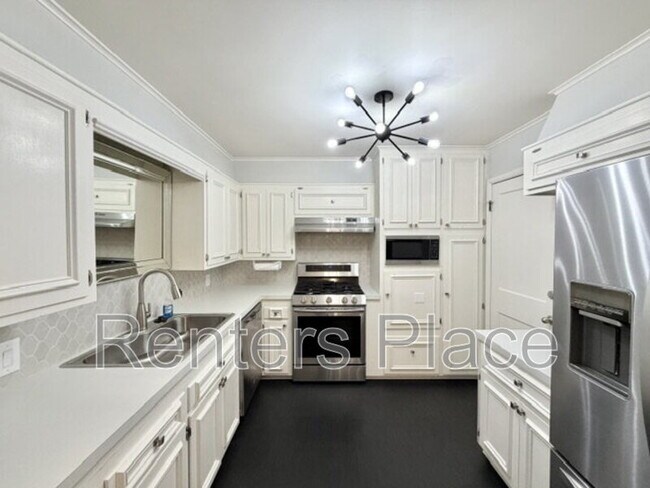 Foto del edificio - 5325 E 17th St