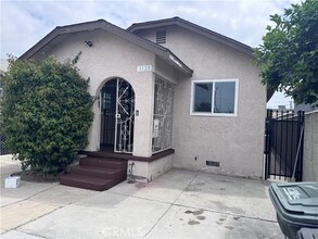 Building Photo - 1128 Clela Ave