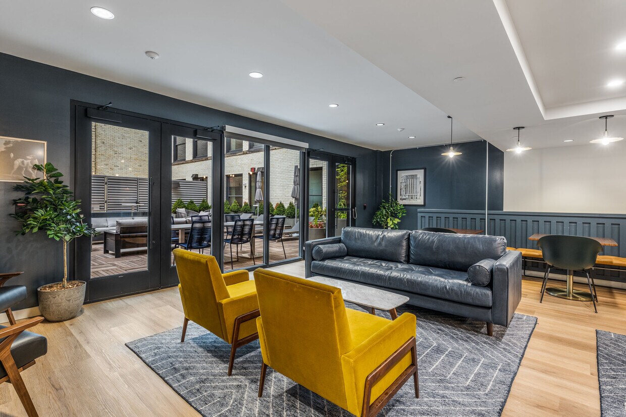 The Commonwealth Apartments in Pittsburgh, PA