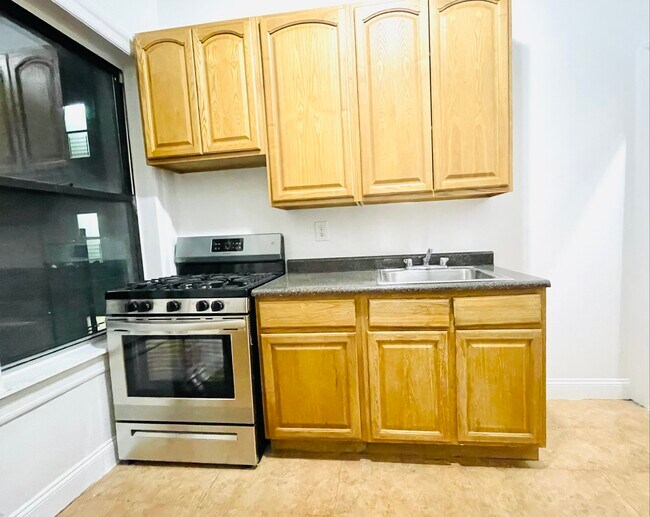 kitchen 1 - 511 W 144th St