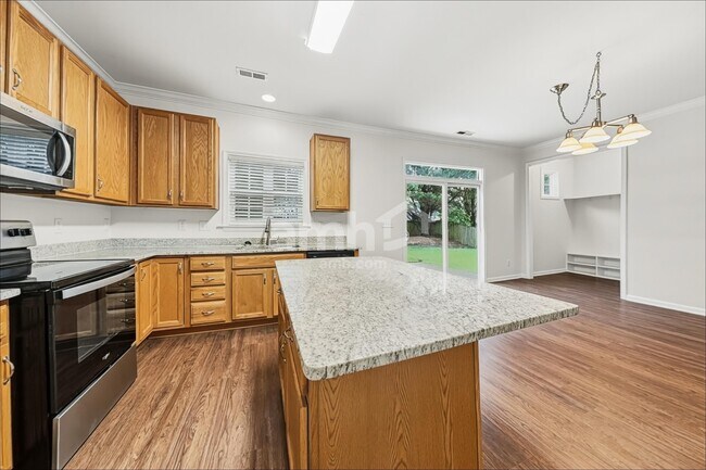 Building Photo - 145 Plott Hound Dr