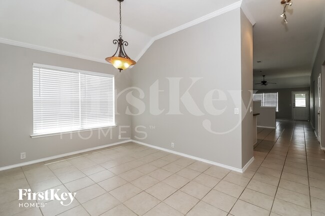 Building Photo - 105 Bear Trail