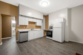 Building Photo - 2115 Jane St