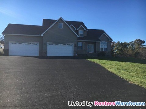 Foto principal - 22780 Erskin St NE