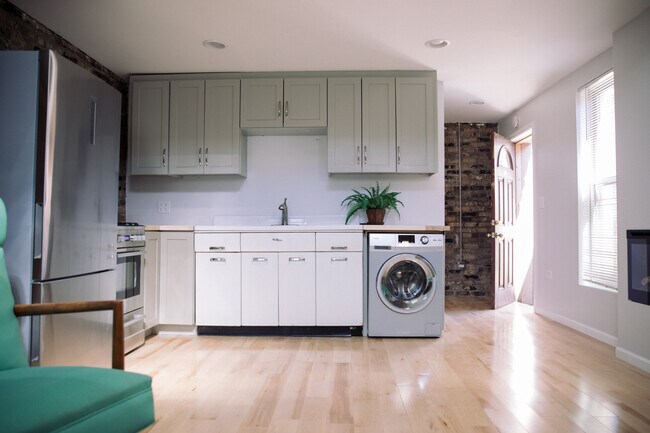 Foto del edificio - 3925 W Eddy St