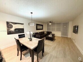 Building Photo - 3725 S Ocean Dr