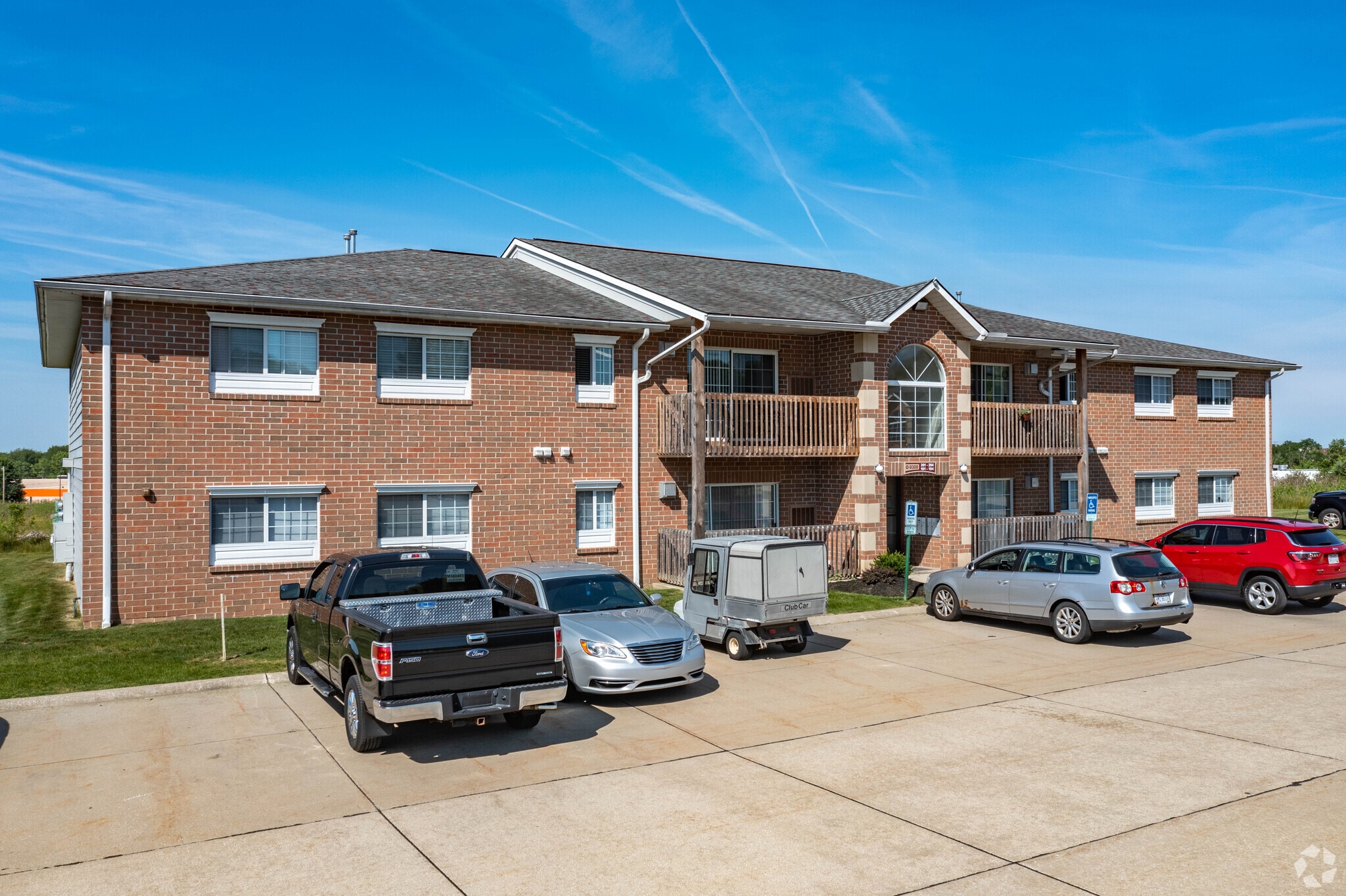 Shady Lake Apartments – photo 4