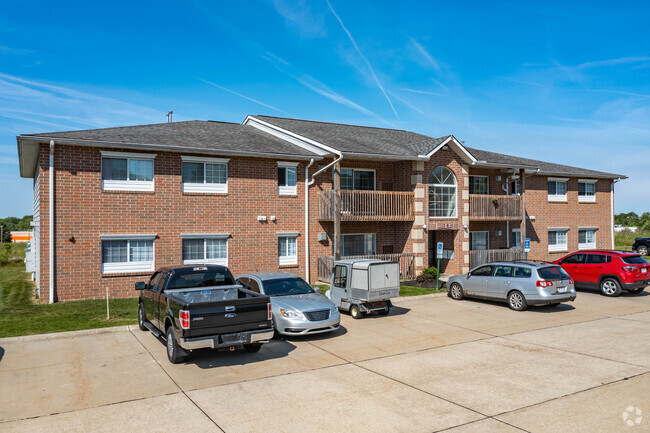 Building Photo - Shady Lake Apartments