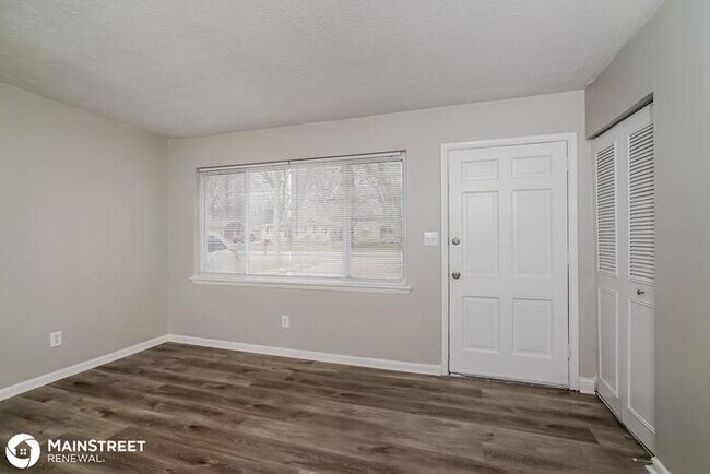 Building Photo - 10110 Merioneth Dr, Jeffersontown, KY 40299