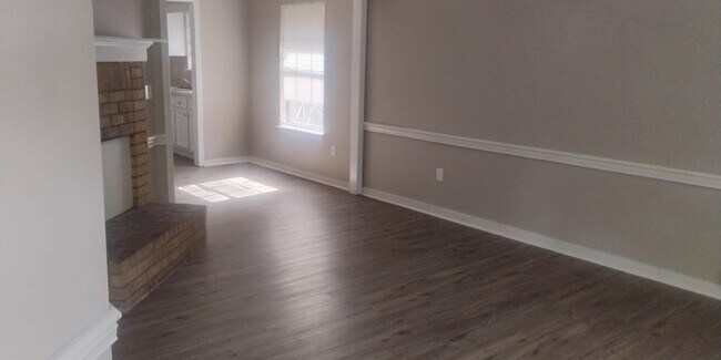 Foto del edificio - 2071 Cooperwell Dr