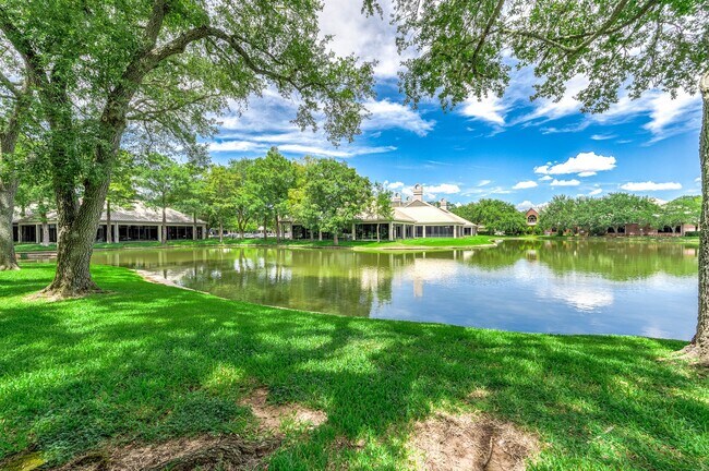 Foto del edificio - 4144 Greystone Way