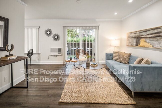 Building Photo - 8581 Villa La Jolla Dr