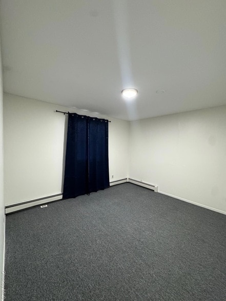 Building Photo - 185 N Bicycle Path