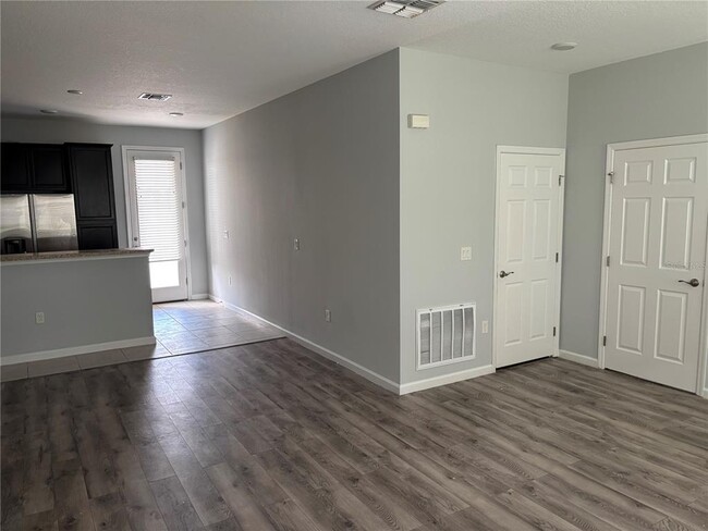 Building Photo - 193 Holly Village Dr