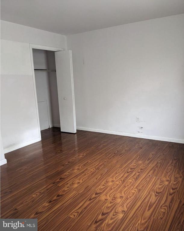 Building Photo - 1620 W Diamond St