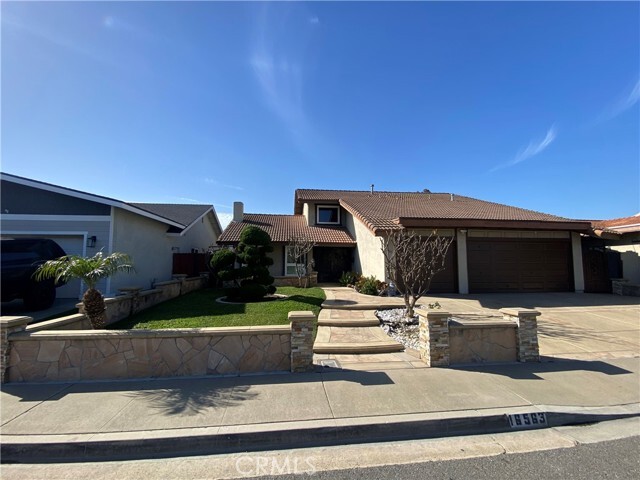 Foto del edificio - 16563 Mt Shelly Cir