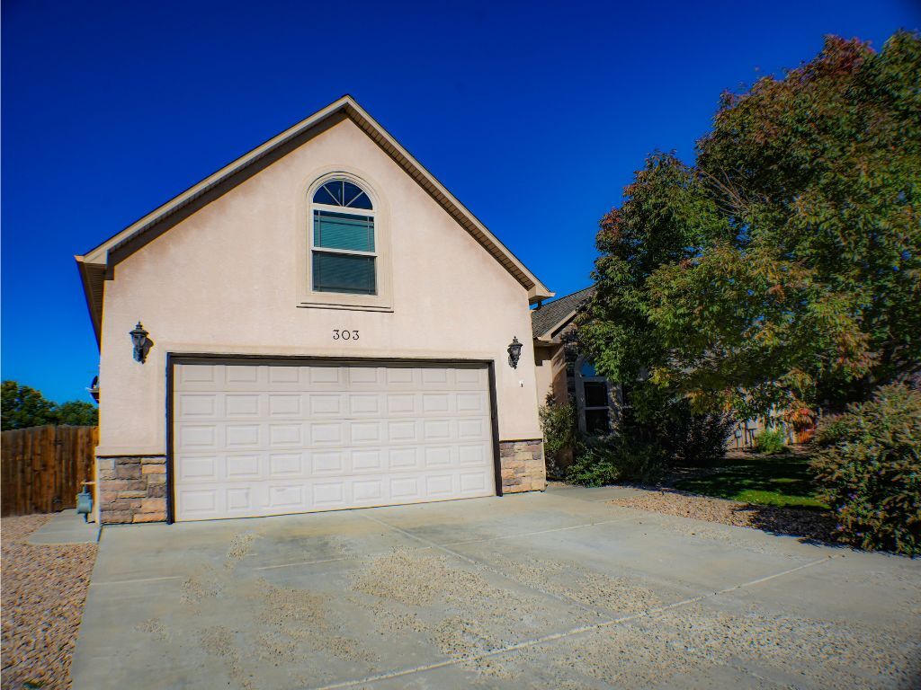Primary Photo - 303 Belden Ct