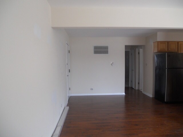 Foto del edificio - 10936 Keating Ave