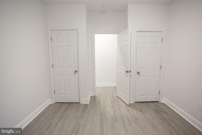 Building Photo - 4834 Walnut St