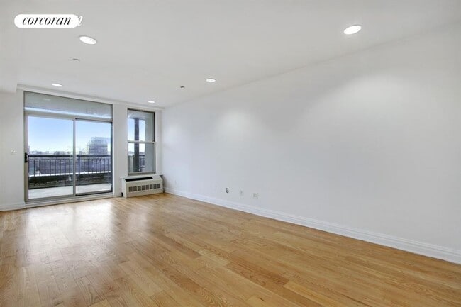 Building Photo - 649 Washington Ave