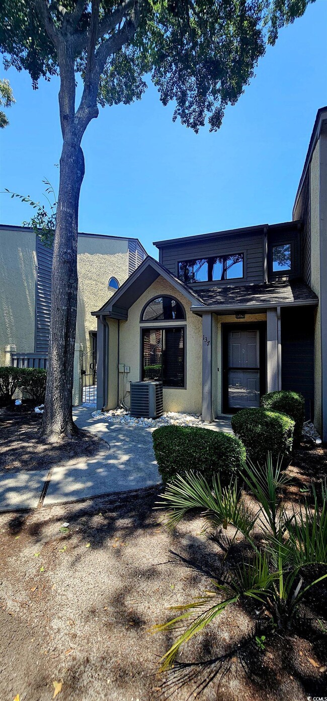 Foto del edificio - 615 13th Ave N